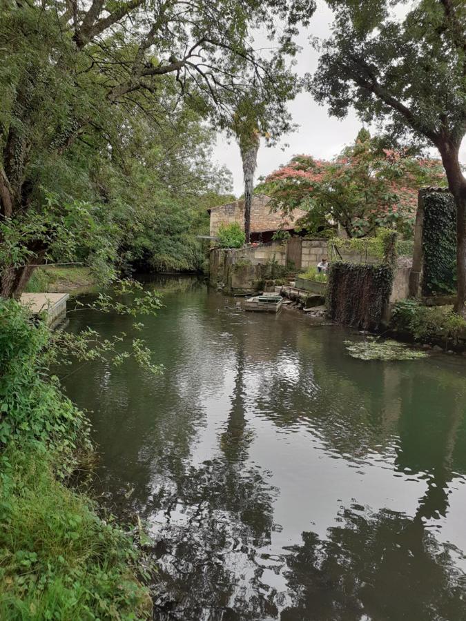 Le Clos Des Passiflores Понс Екстериор снимка